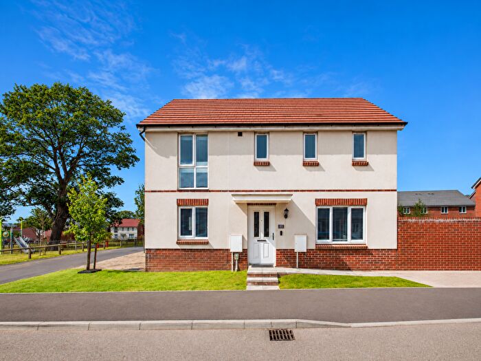 3 Bedroom Detached House For Sale In Kingfisher Drive, Lydney, GL15