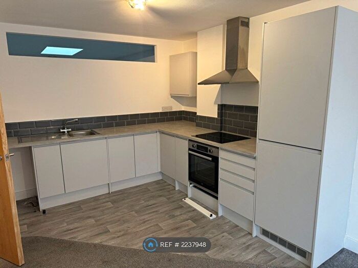 2 Bedroom Flat To Rent In Station House, Long Eaton, Nottingham, NG10