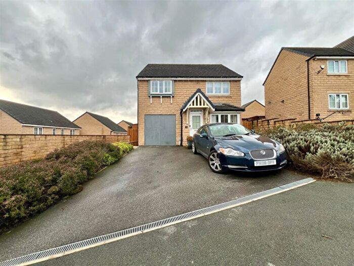 4 Bedroom Detached House For Sale In Staincliffe Drive, Keighley, BD22