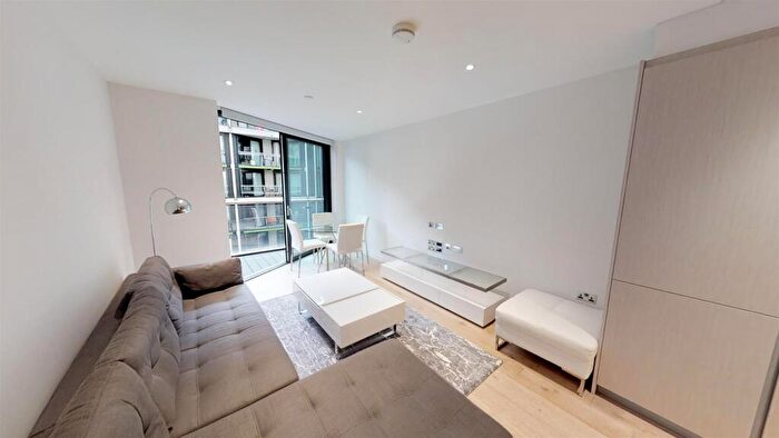 1 Bedroom Apartment For Sale In Three Riverlight Quay, Nine Elms, London, SW11