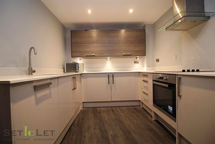 2 Bedroom Flat To Rent In Agin Court, Charles Street, Leicester, LE1