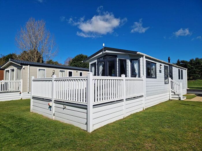 2 Bedroom Park Home For Sale In York, YO42