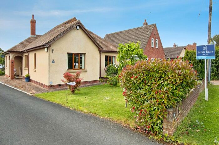 3 Bedroom Bungalow For Sale In Lodge Lane, Gowdall, Goole, East Riding Of Yorkshi, DN14
