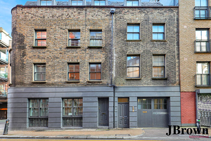 1 Bedroom Apartment For Sale In Wheler Street, Shoreditch, E1