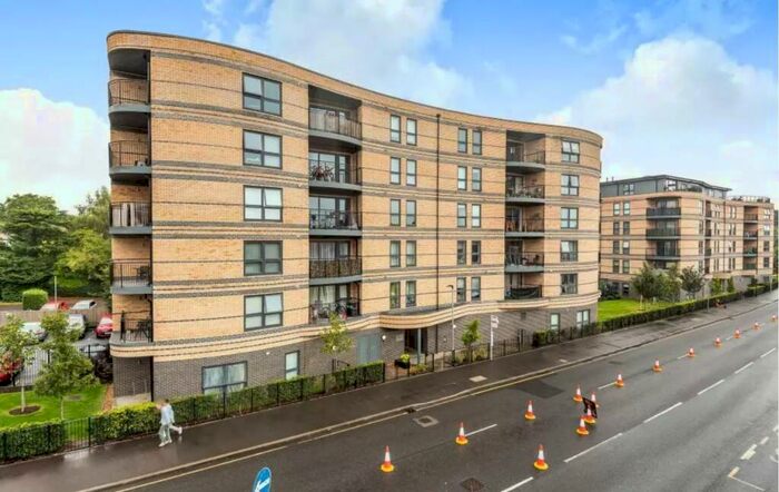 2 Bedroom Apartment To Rent In Windsor Road, Slough, SL1