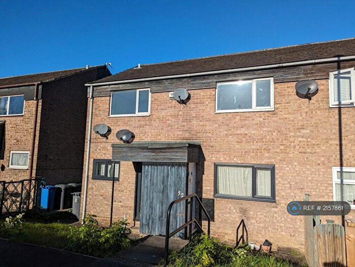 2 Bedroom Flat To Rent In Redwood Glen, Chapeltown, Sheffield, S35