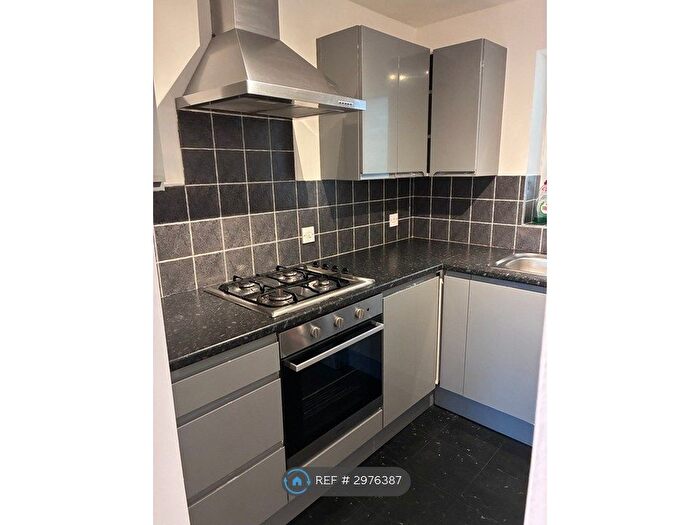 2 Bedroom Flat To Rent In Airedale Wharf, Rodley, Leeds, LS13
