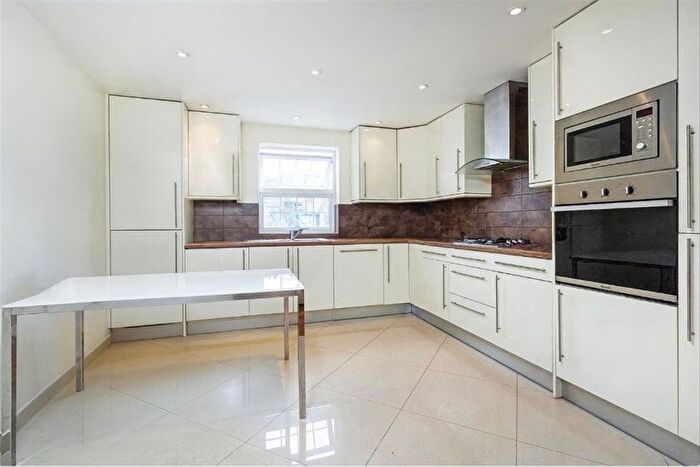 2 Bedroom Flat To Rent In Hartfield Road, Wimbledon Village, SW19