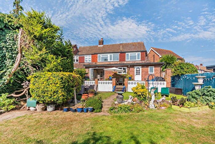 4 Bedroom Semi-Detached House For Sale In Nursery Gardens, Staines-Upon-Thames, TW18