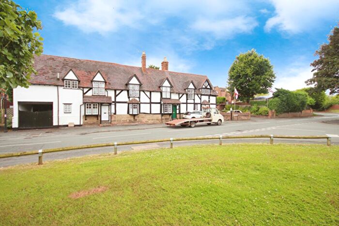 3 Bedroom Semi-Detached House For Sale In Mallory Road, Bishops Tachbrook, Leamington Spa, Warwickshire, CV33