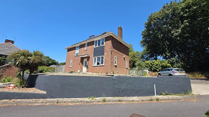 4 Bedroom Detached House For Sale In Castle Hall Road, Blackbridge, Milford Haven, SA73