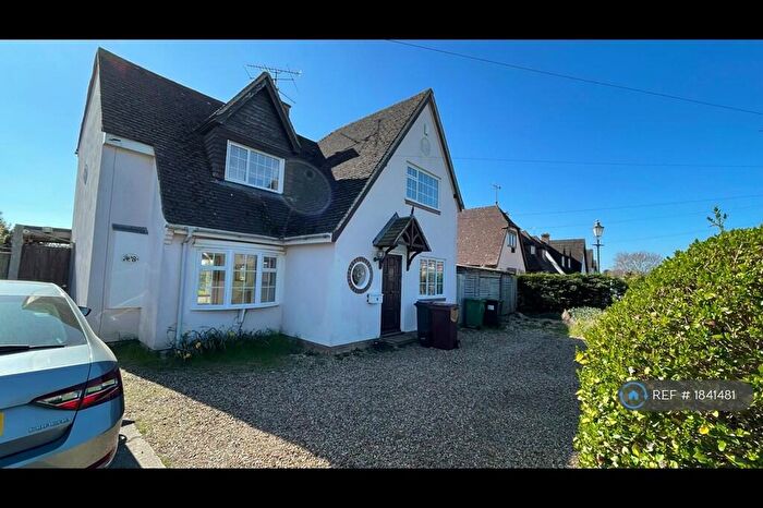 2 Bedroom Detached House To Rent In Hawthorne Road, Caversham, Reading, RG4