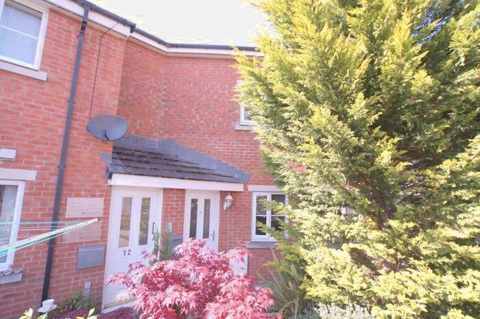 2 Bedroom Flat To Rent In Yew Tree Court, Carlisle, CA2