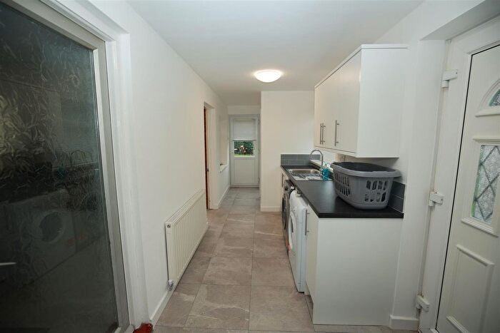 3 Bedroom Bungalow For Sale In Bradford Road, Castle Bromwich, Birmingham, B36