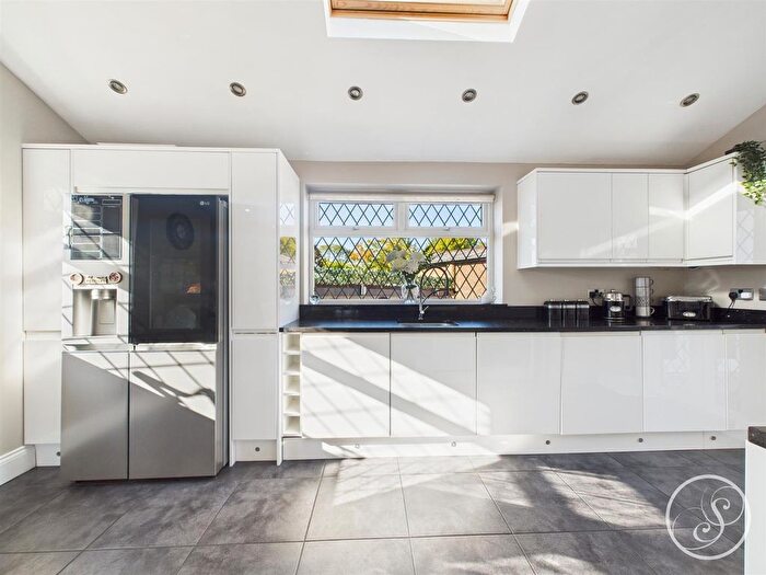 4 Bedroom Detached House For Sale In Selby Road, Leeds, LS15