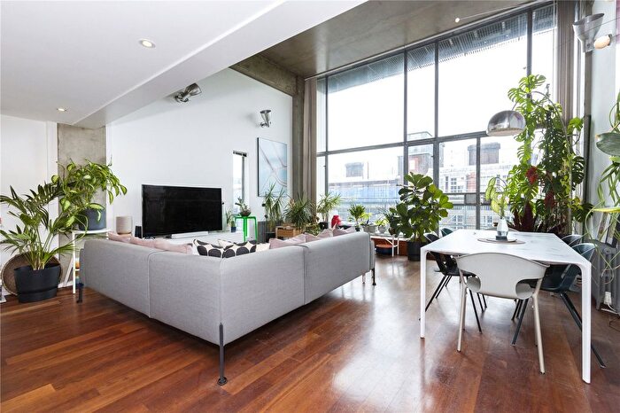 2 Bedroom Flat To Rent In Wenlock Road, London, N1