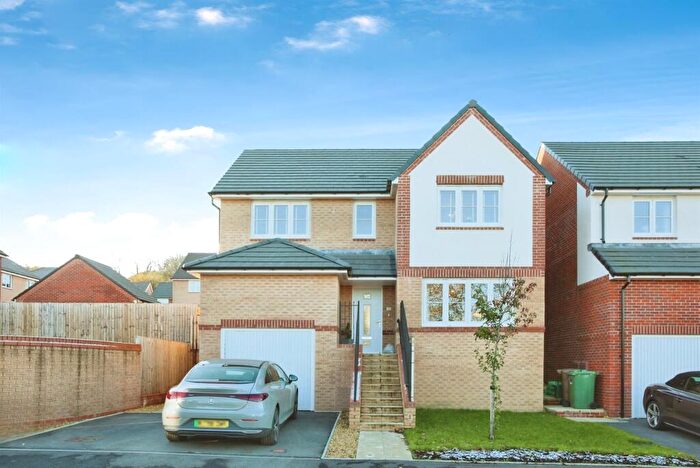 4 Bedroom Detached House For Sale In Ffordd Y Dderwen, Caerphilly, CF83