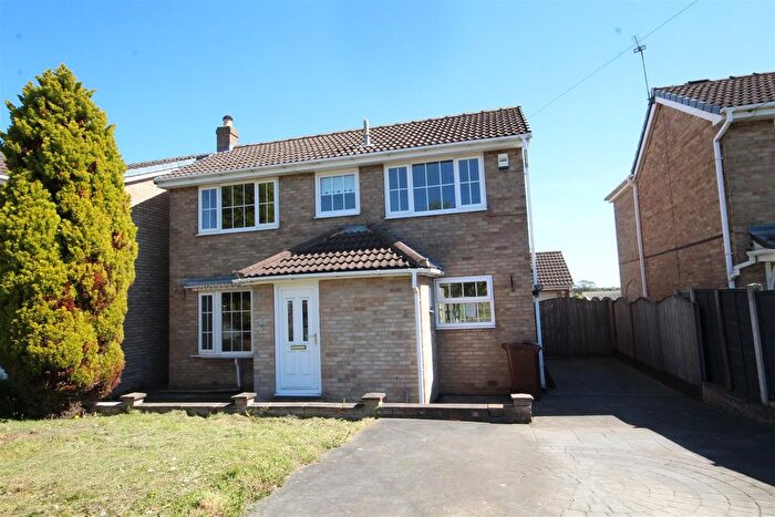 3 Bedroom Detached House For Sale In Mill Gate, Ackworth, Pontefract, WF7