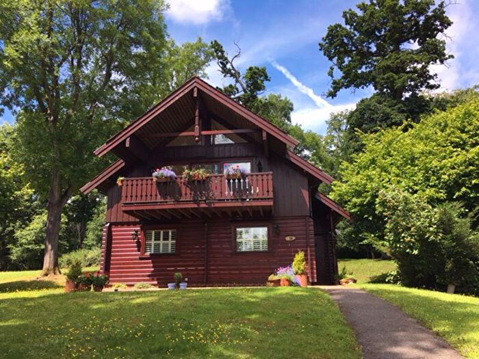 2 Bedroom Detached House For Sale In Harleyford, SL7