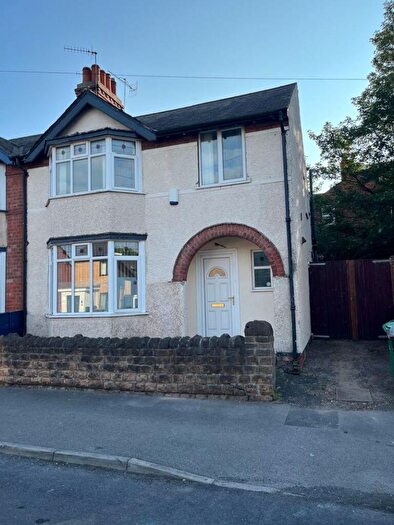 5 Bedroom Semi Detached House To Rent In Cottesmore Road, Nottingham, NG7