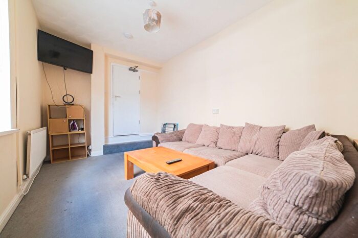 4 Bedroom Terraced House To Rent In Seymour Street, Splott, CF24