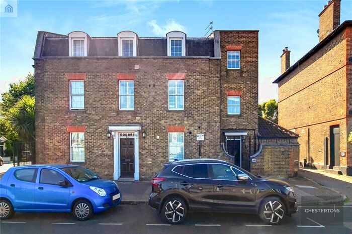 2 Bedroom Flat To Rent In Burlington Lane, Chiswick, W4
