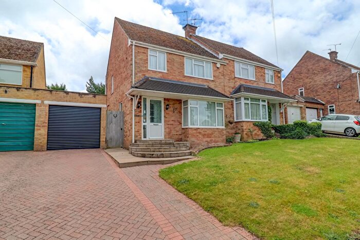 3 Bedroom Semi-Detached House For Sale In Upper Lodge Lane, Hazlemere, High Wycombe, Buckinghamshire, HP15