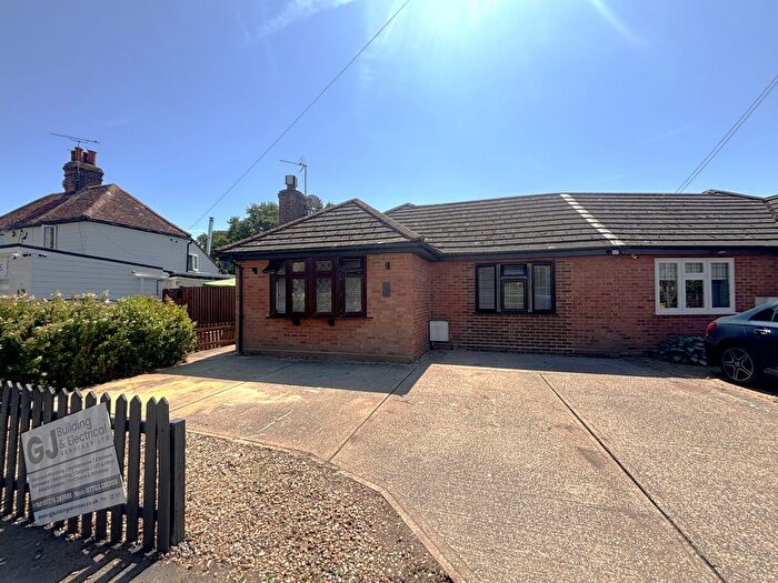 2 Bedroom Semi-Detached Bungalow For Sale In Chapel Road, Tiptree, CO5