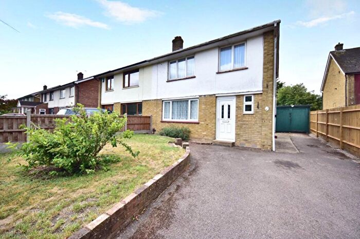 3 Bedroom Semi-Detached House For Sale In Bell Meadow, Maidstone, Kent, ME15