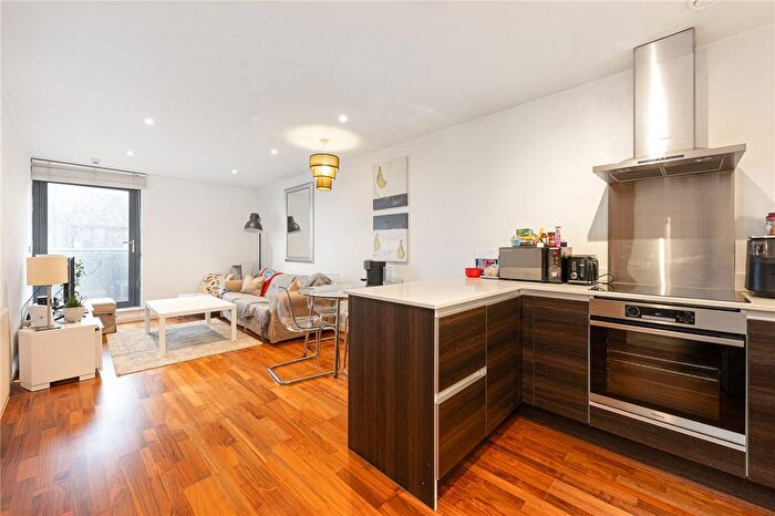 2 Bedroom Flat For Sale In Stanley Road, Wimbledon, London, SW19