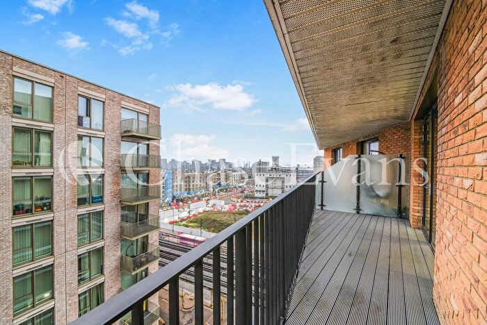 1 Bedroom Flat To Rent In Royal Wharf, Starboard Way, Docklands, London, E16