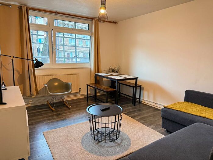 2 Bedroom Flat To Rent In Fairburn House, Ivatt Place, London, W14