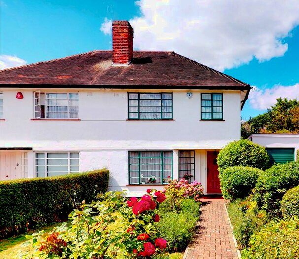 3 Bedroom Semi-Detached House To Rent In Ludlow Way, London, Greater London, N2