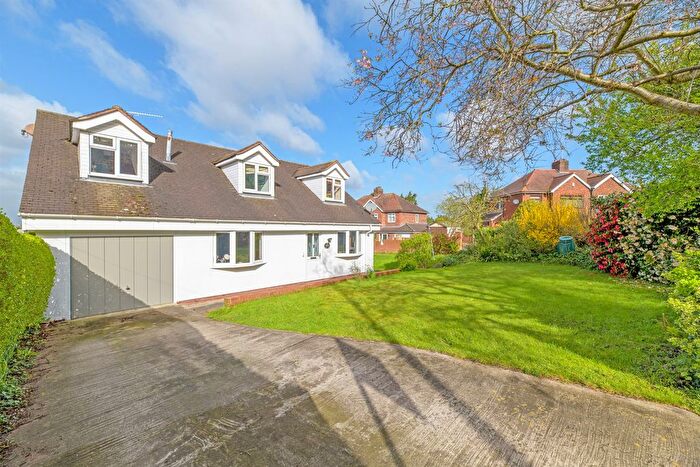 4 Bedroom Detached House For Sale In Windsor Drive, Helsby, Frodsham, WA6