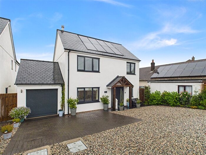 4 Bedroom Detached House For Sale In Hantona Close, Highampton, Beaworthy, EX21