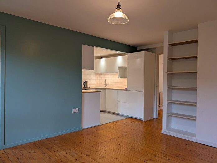 1 Bedroom Flat To Rent In Elgin Terrace, Edinburgh, Midlothian, EH7