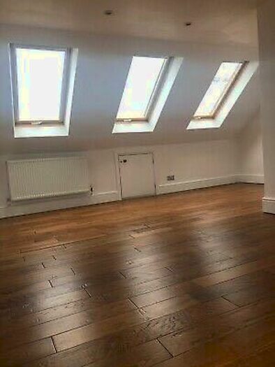 5 Bedroom Flat To Rent In Chisholm Road, Croydon, CR0