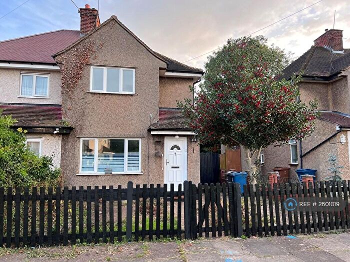 3 Bedroom Semi-Detached House To Rent In Beatty Road, Stanmore, HA7