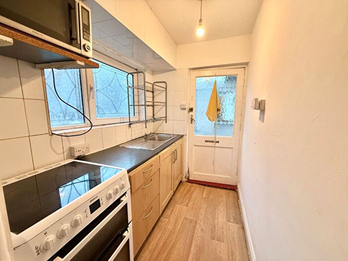 1 Bedroom Flat To Rent In High Street, Biggleswade, SG18