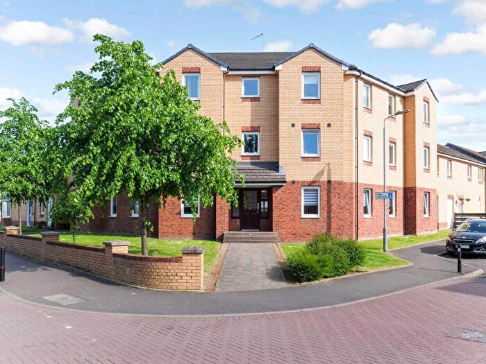 2 Bedroom Flat For Sale In Cyril Crescent, Paisley, Renfrewshire, PA1