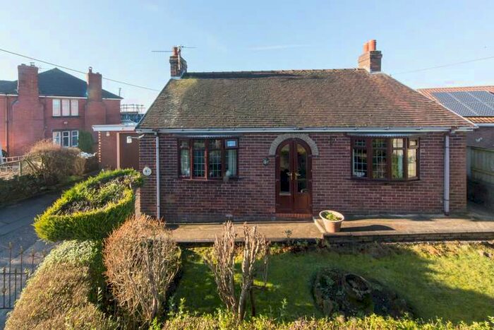 2 Bedroom Detached Bungalow For Sale In Gun Battery Lane, Biddulph Moor, Stoke-on-trent, Staffordshire, ST8