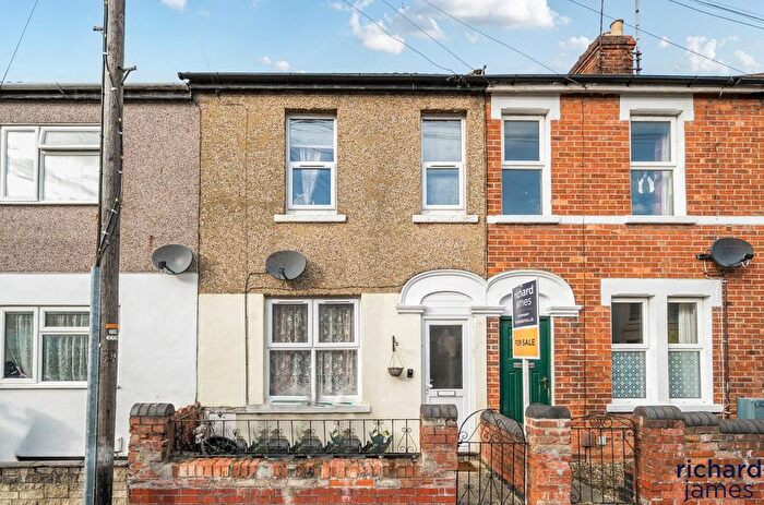 2 Bedroom Terraced House For Sale In Dean Street, Swindon, SN1