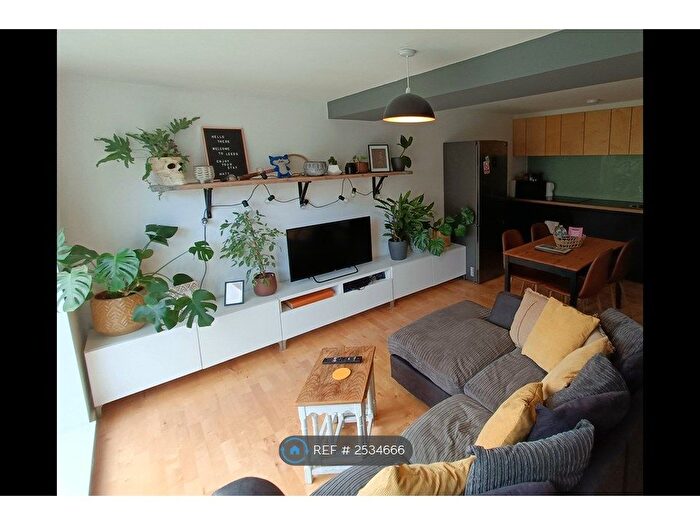 1 Bedroom Flat To Rent In The Avenue, Leeds, LS9