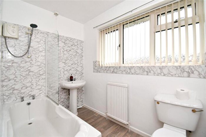 3 Bedroom End Of Terrace House For Sale In Bridle Close, Prenton, Merseyside, CH43