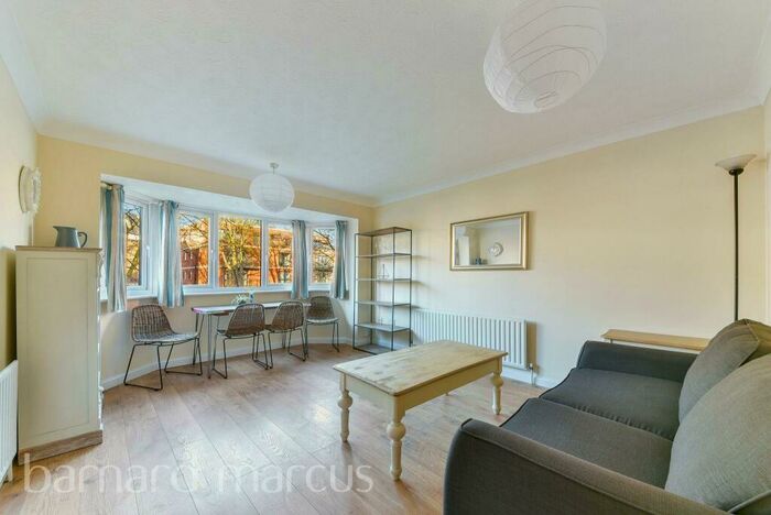 1 Bedroom Flat To Rent In Chartwell Close, Croydon, CR0