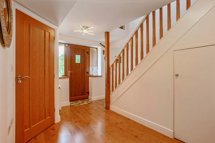4 Bedroom Detached House For Sale In The Close, Epwell, OX15