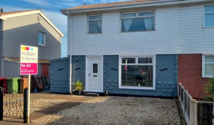 3 Bedroom Semi-Detached House To Rent In Annes Crescent, Scunthorpe, DN16