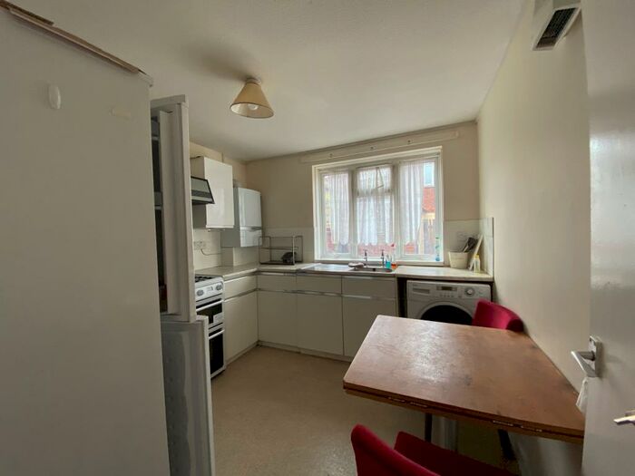 2 Bedroom Apartment To Rent In St Faiths Road, Portsmouth, PO1