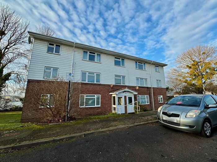 1 Bedroom Flat To Rent In Quayside Road, Bitterne Manor, Southampton, SO18