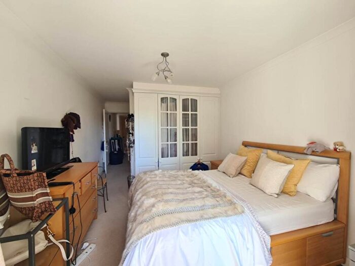 2 Bedroom Apartment To Rent In Haven Road, Canford Cliffs, BH13